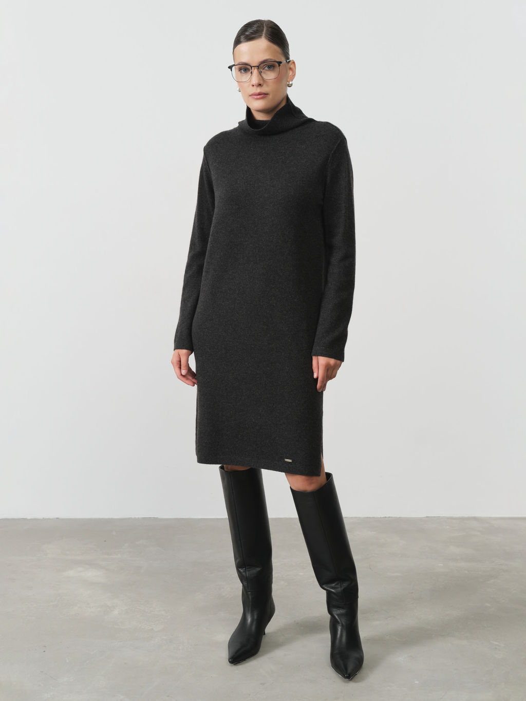 Платье из кашемира 13116 графит