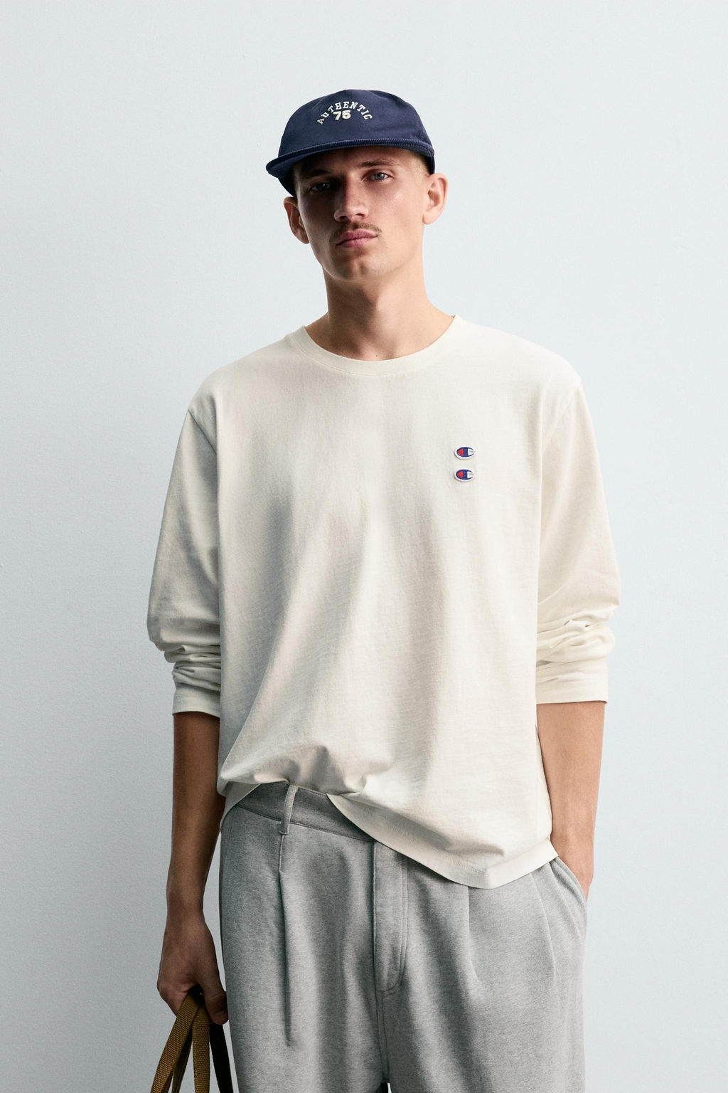 CHAMPION ® X ZARA LONG SLEEVE PATCH T-SHIRT фото 10