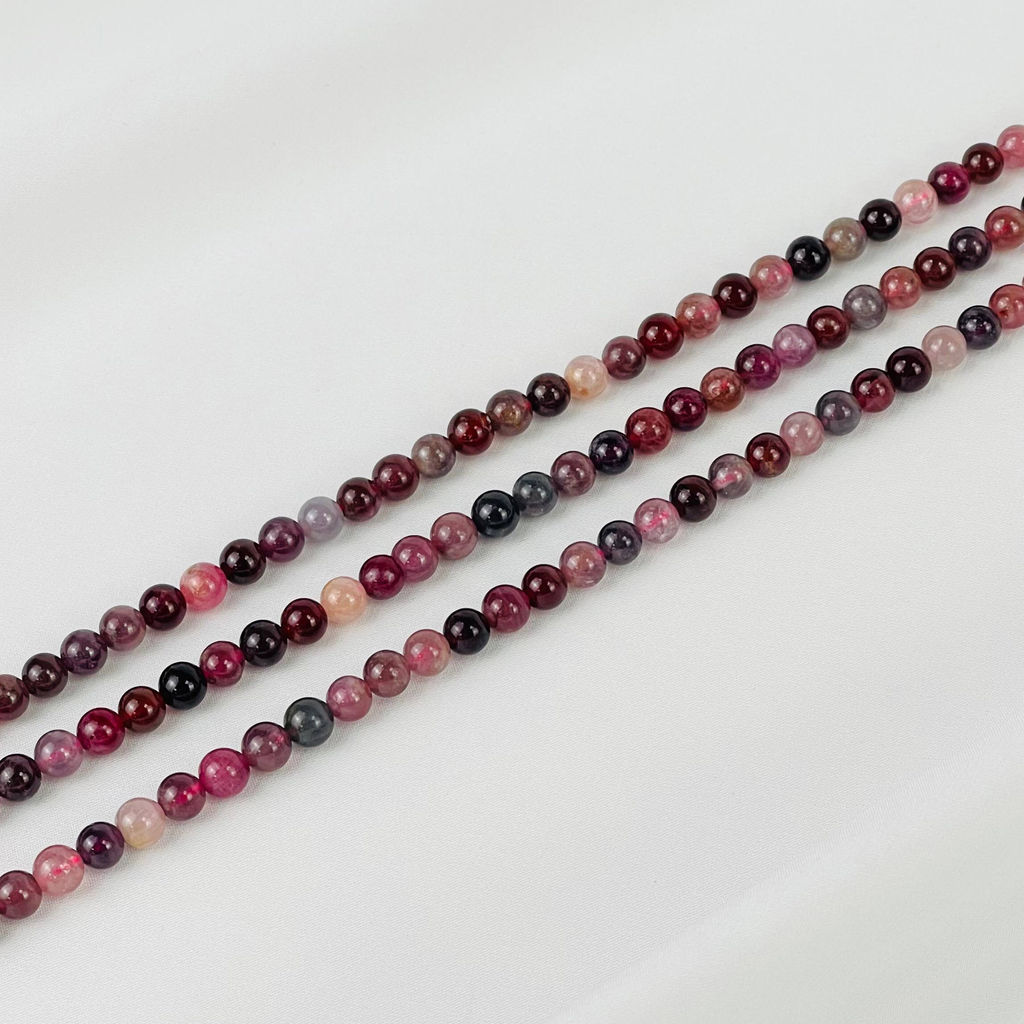 Бусины для украшений из Шпинели микс (65 бусин) 39 см