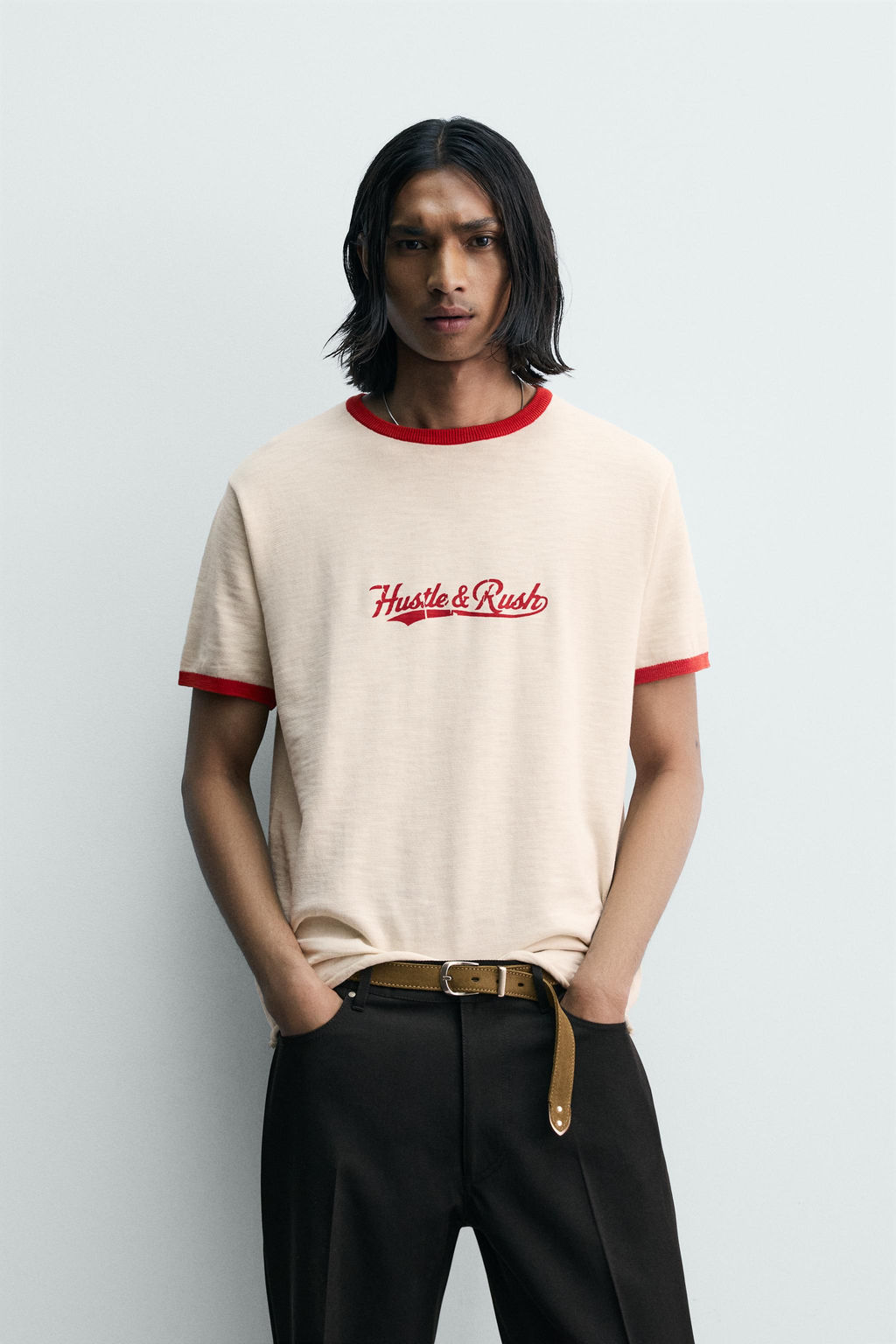 CAMISETA PUNTO CONTRASTE TEXTO / Crudo