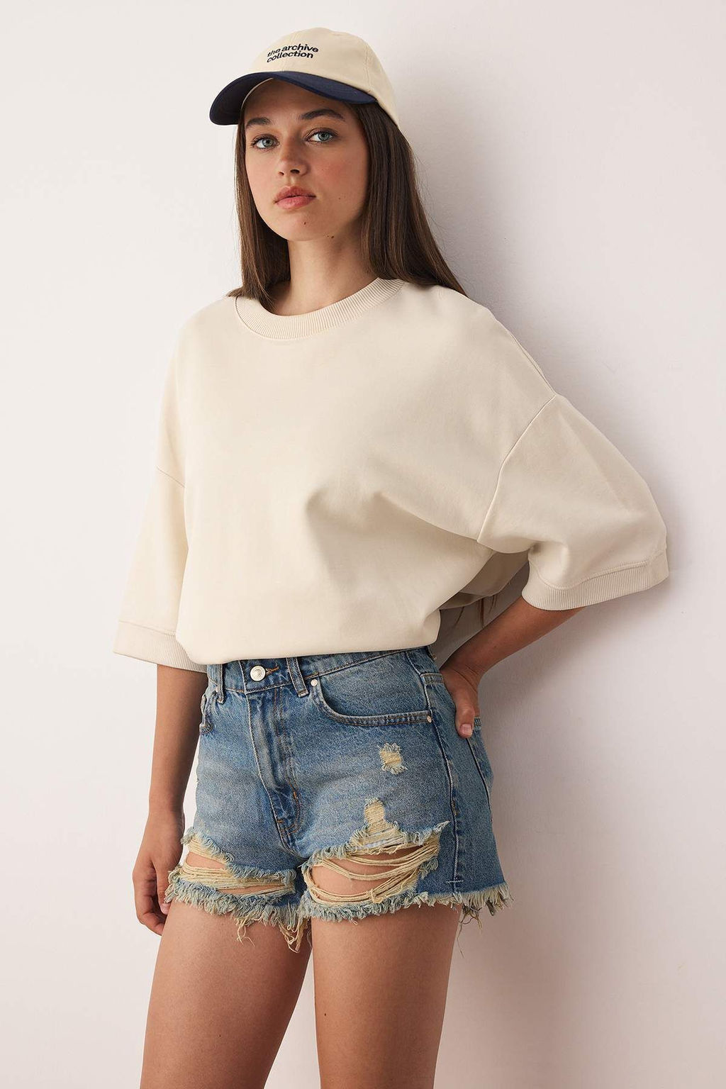 Mavi Y?rt?kl? Yuksek Bel Mini Denim Sort TWOSS23SR00278