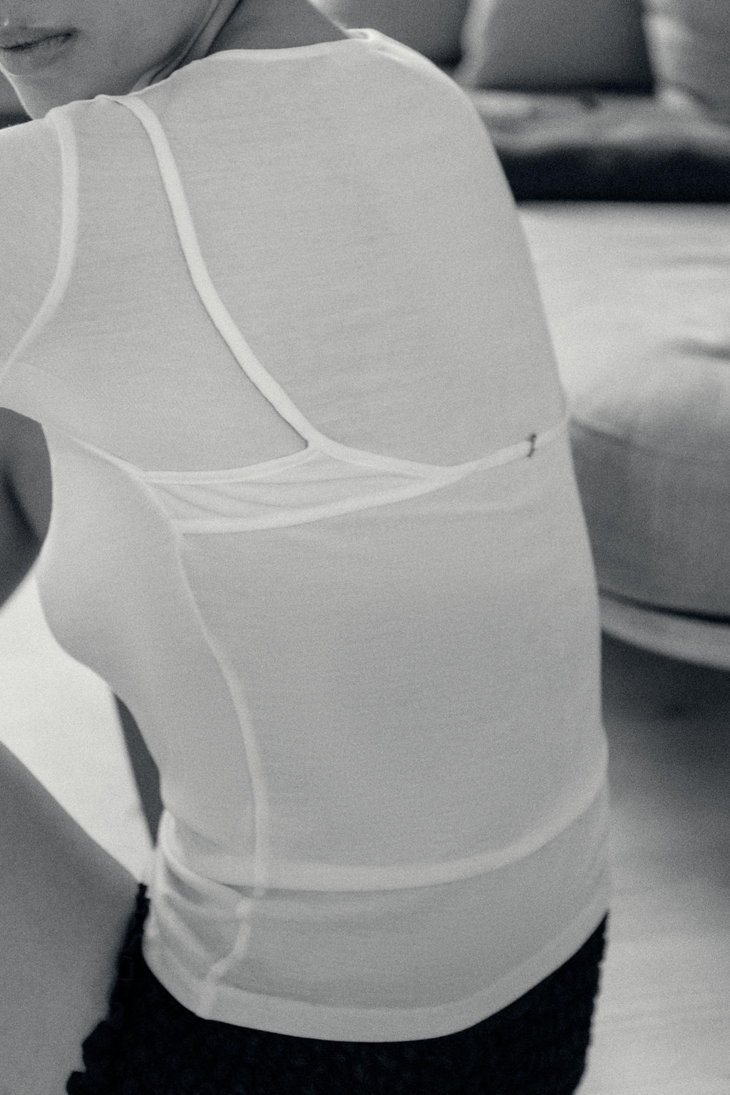 LYOCELL T-SHIRT WITH BACK DETAIL - Zara фото 2