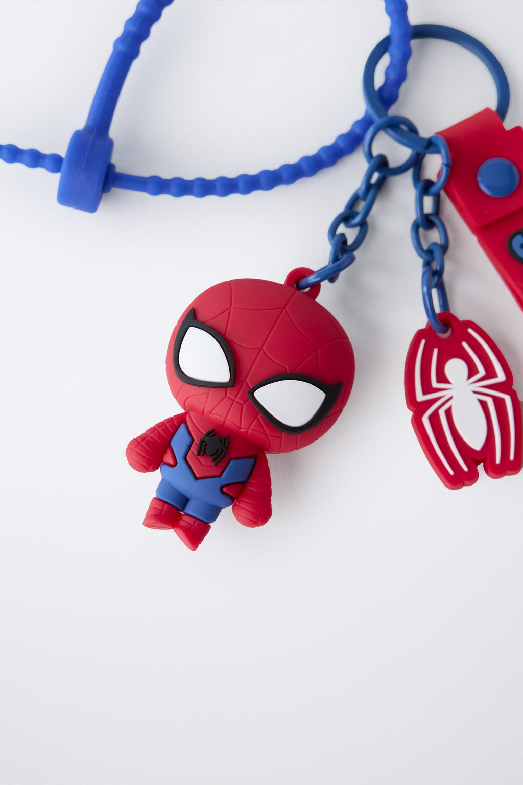 AVENGERS SPIDER-MAN  MARVEL HANGING KEYRING - Zara фото 2