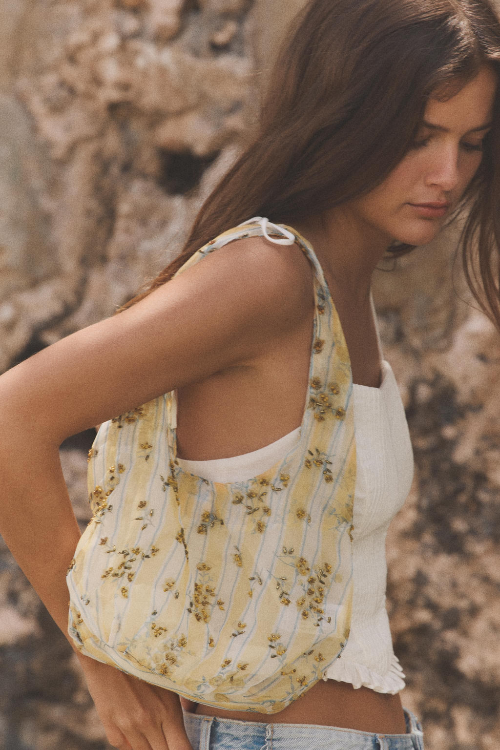 BOLSO ESTAMPADO APLIQUES / Amarillo - Zara фото 2