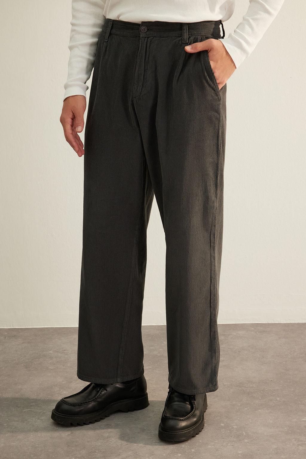 TRENDYOL MAN Limited Edition Antrasit %100 Pamuk Wide leg Kadife Pantolon TMNAW24PL00012 - Trendyolmilla фото 6