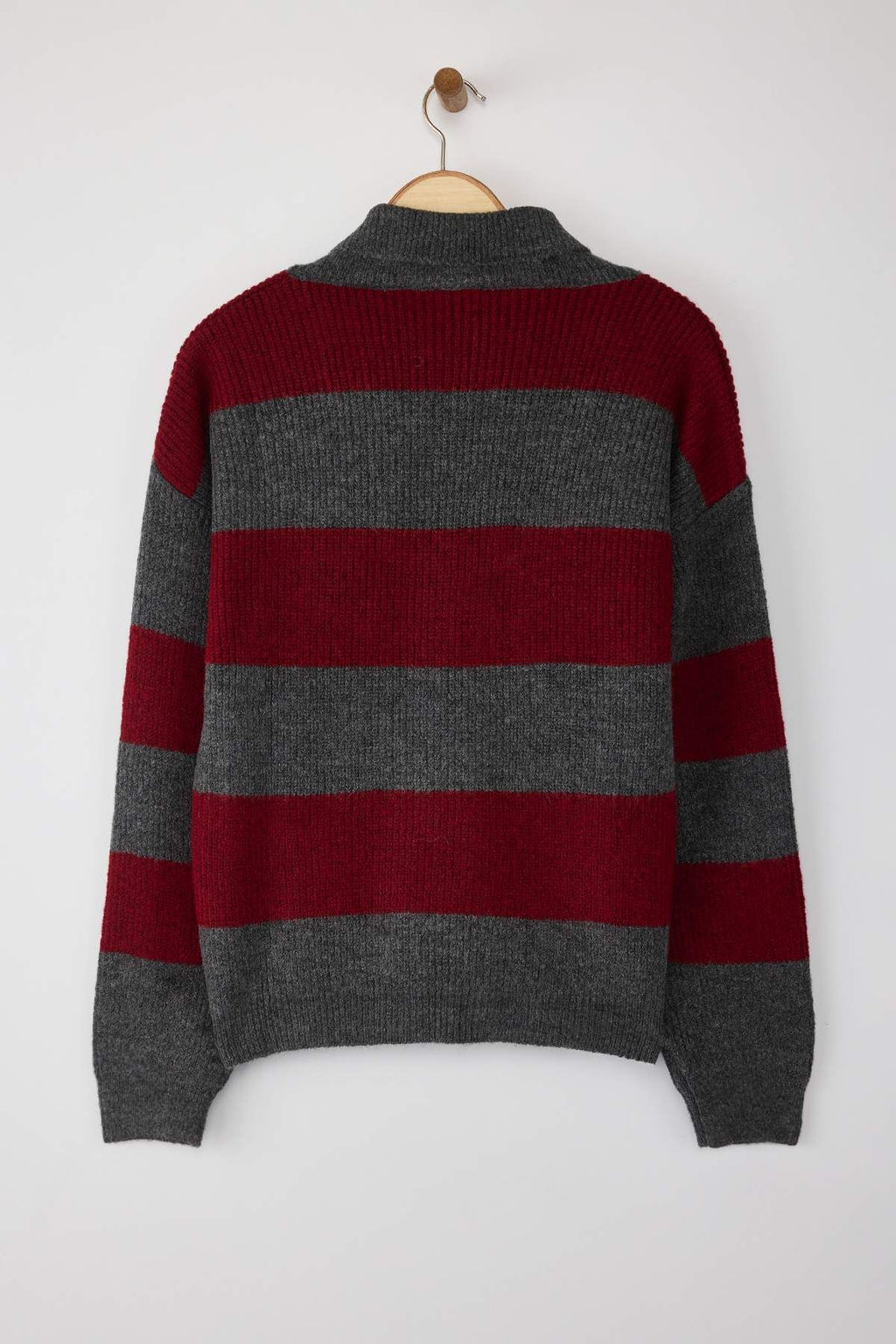 Bordo Yumusak Dokulu Genis Kal?p Kal?n V Yaka Triko Kazak TWOAW26KZ00152 - Trendyolmilla фото 6