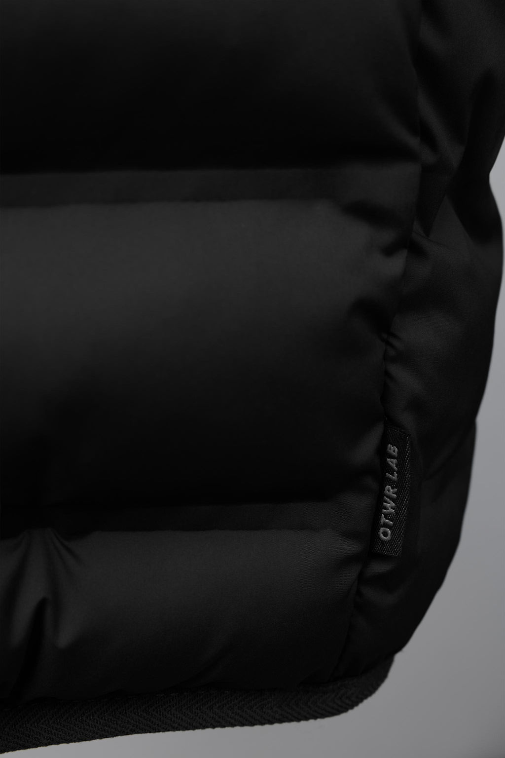 CHALECO ULTRALIGERO CAPUCHA WATER REPELLENT / Negro - Zara фото 6