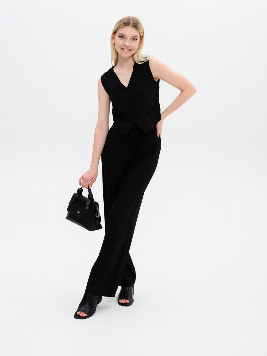 Босоножки 4013.23663bl.Черный