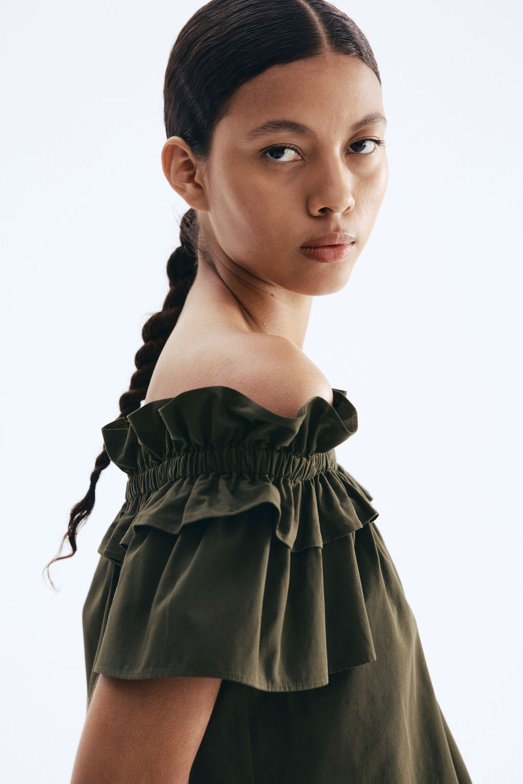 Blusa off-the-shoulder con escote de volante - H&m фото 8
