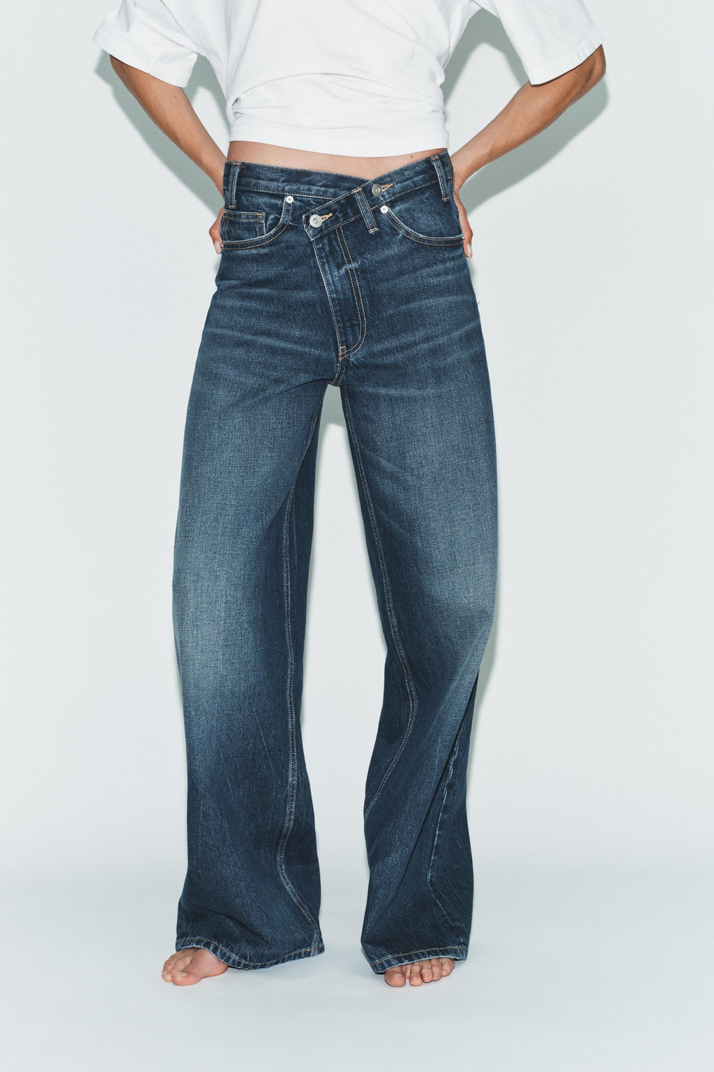 TRF WIDE-LEG CROSSED WAIST HIGH-WAIST JEANS - Zara фото 14