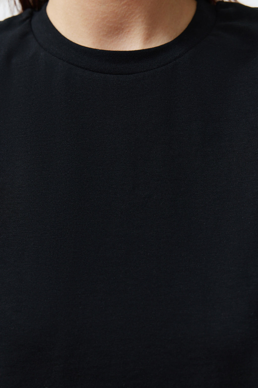 Siyah %100 Kal?n Pamuklu Vatkal? Crop Orme T-Shirt TWOSS24TS00122 - Trendyolmilla фото 6