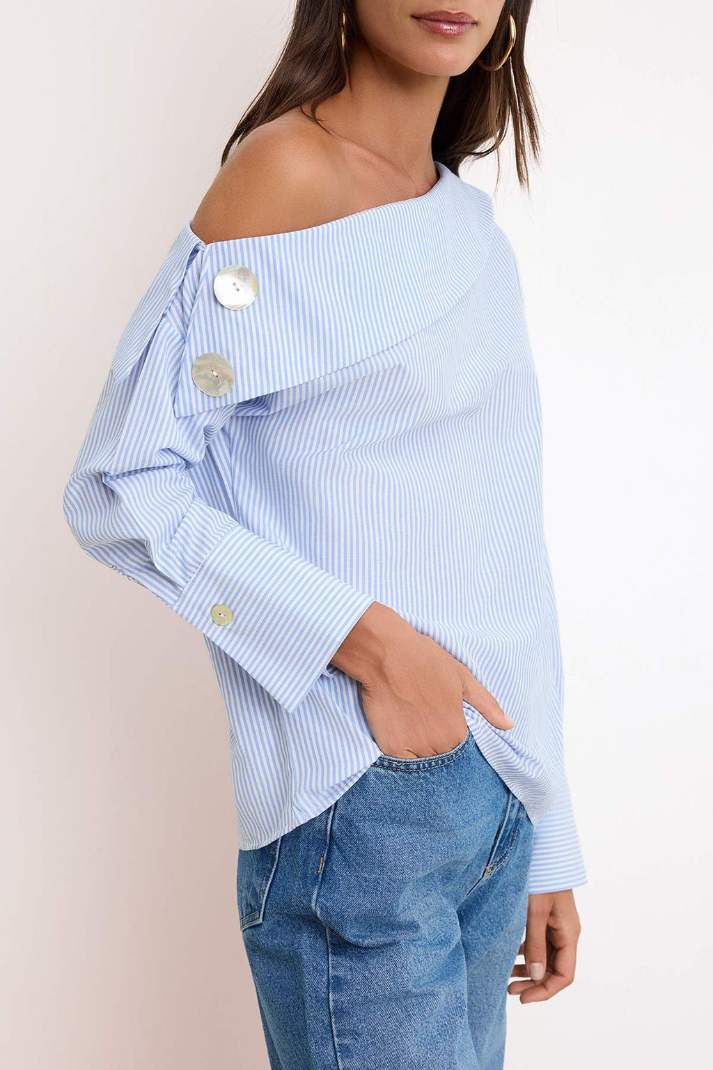 Mavi Cizgili Asimetrik Yaka Dokuma Bluz TWOSS26BZ00666