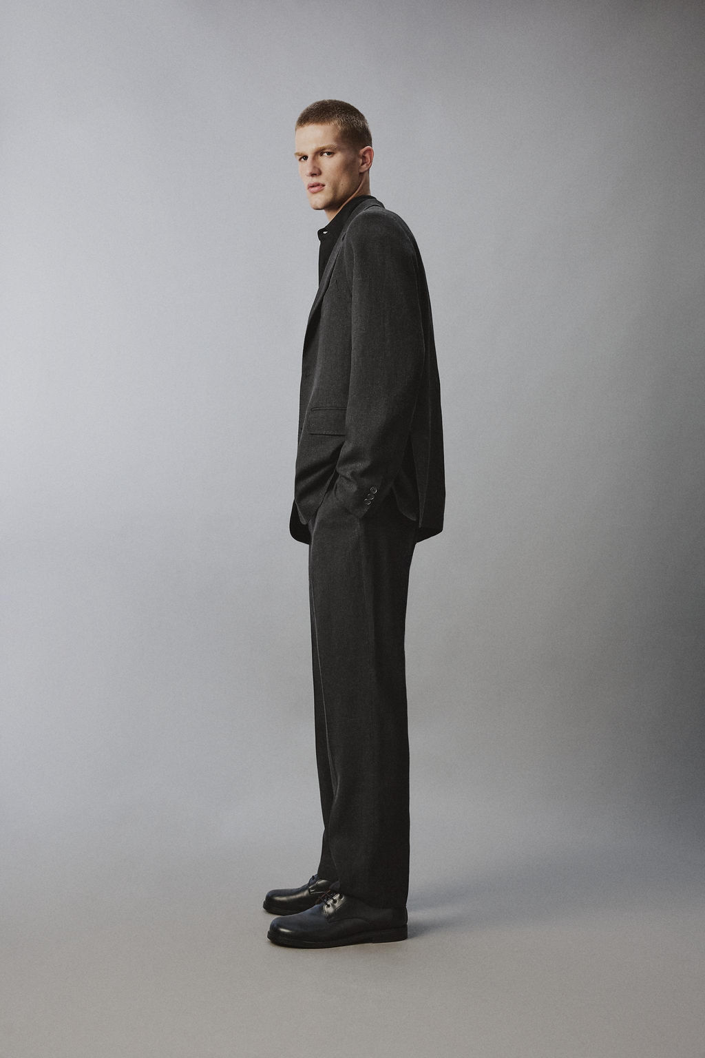 BLAZER TRAJE VISCOSA - C??AMO / Negro - Zara фото 4