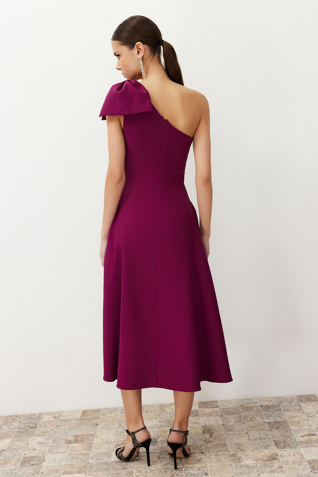 TRENDYOLMILLA Siyah A-Kesim Fiyonk Detayl? Dokuma S?k Abiye Elbise TPRSS24EL00105  фото 21