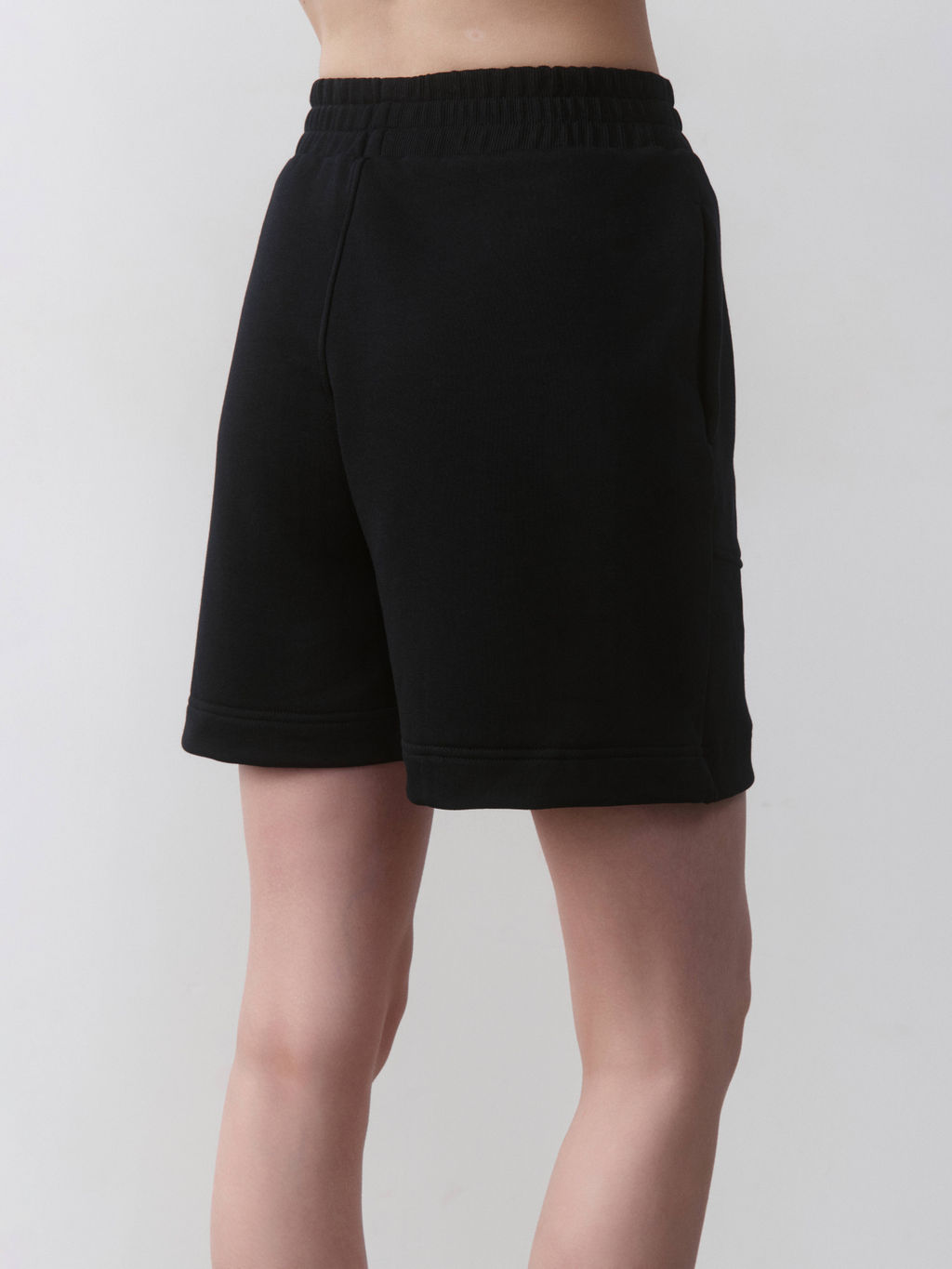 CONTE LS 2582 Шорты женские black - Conte elegant фото 4