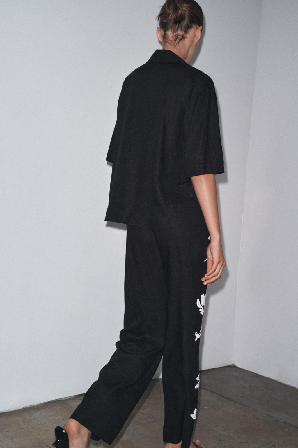 ZW COLLECTION BEADED EMBROIDERY TROUSERS - Zara фото 10