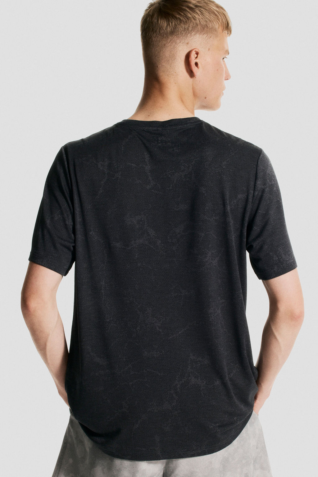 Camiseta de deporte con DryMove Regular Fit - H&m фото 4