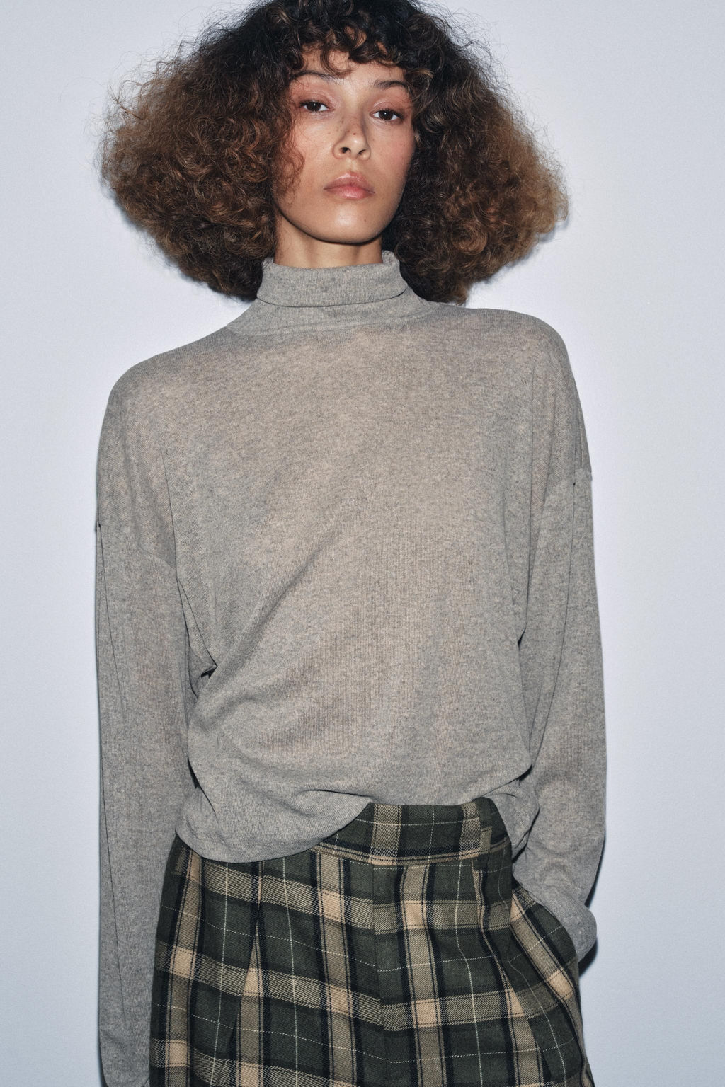 HIGH NECK T-SHIRT - Zara фото 2