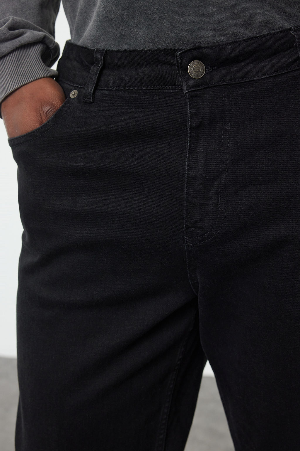 Erkek Siyah Regular Fit Buyuk Beden Denim Kot Jeans TMNAW25CJ00000