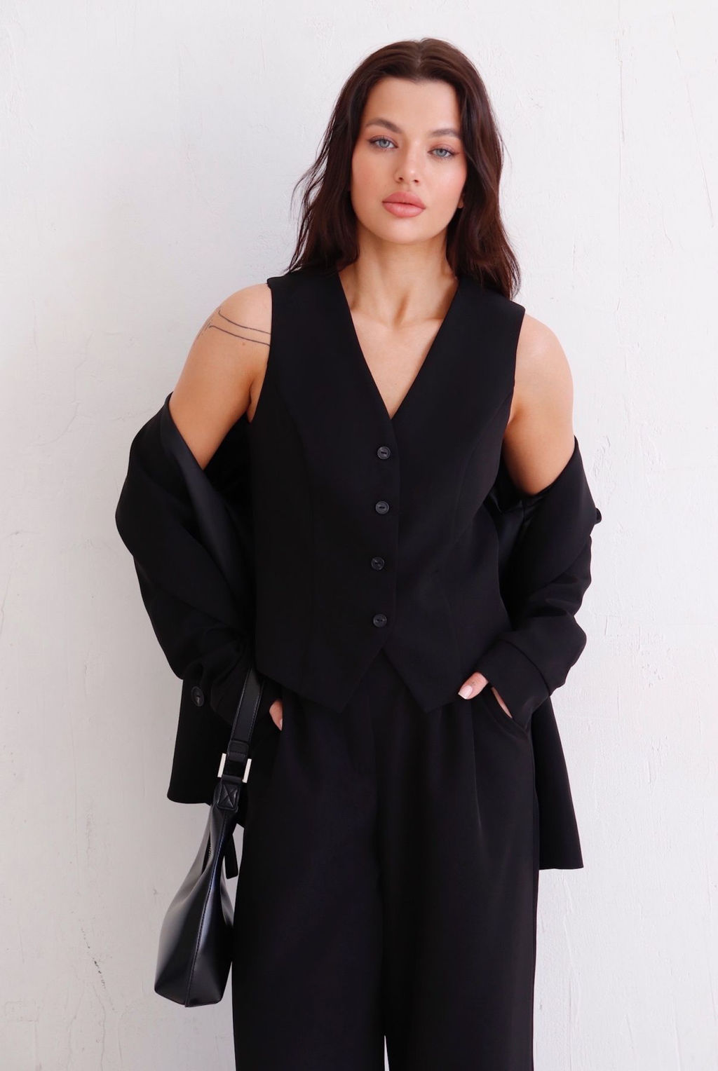 12625 Костюм брючный с жилетом чёрный - Martichelli фото 7