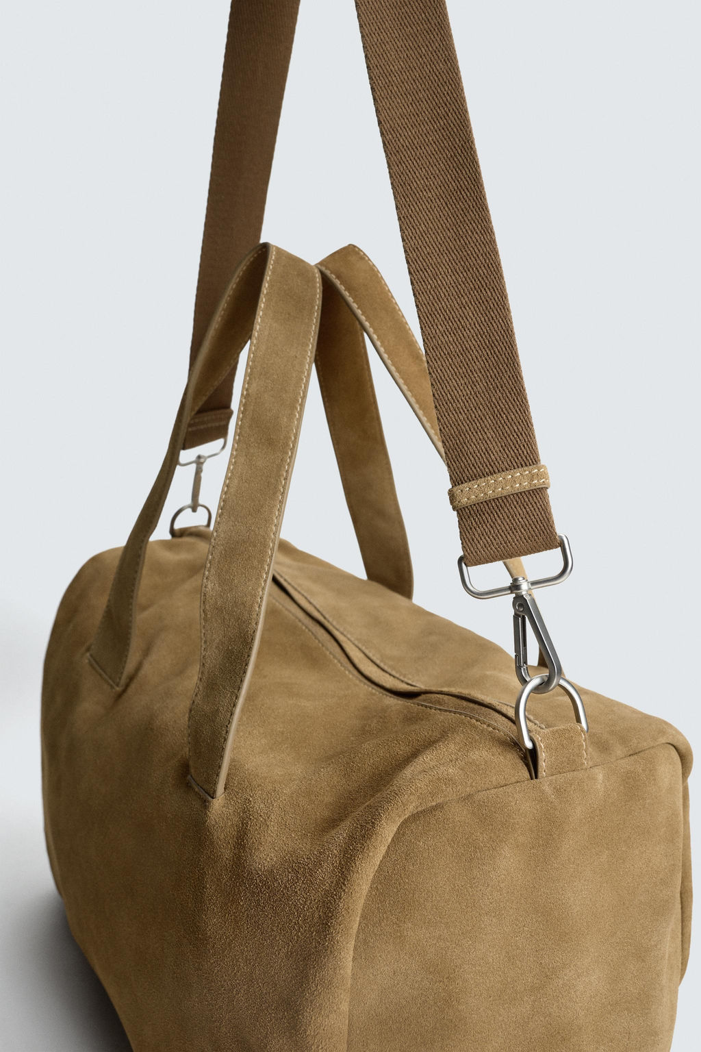 LIMITED EDITION LEATHER TRAVEL BAG