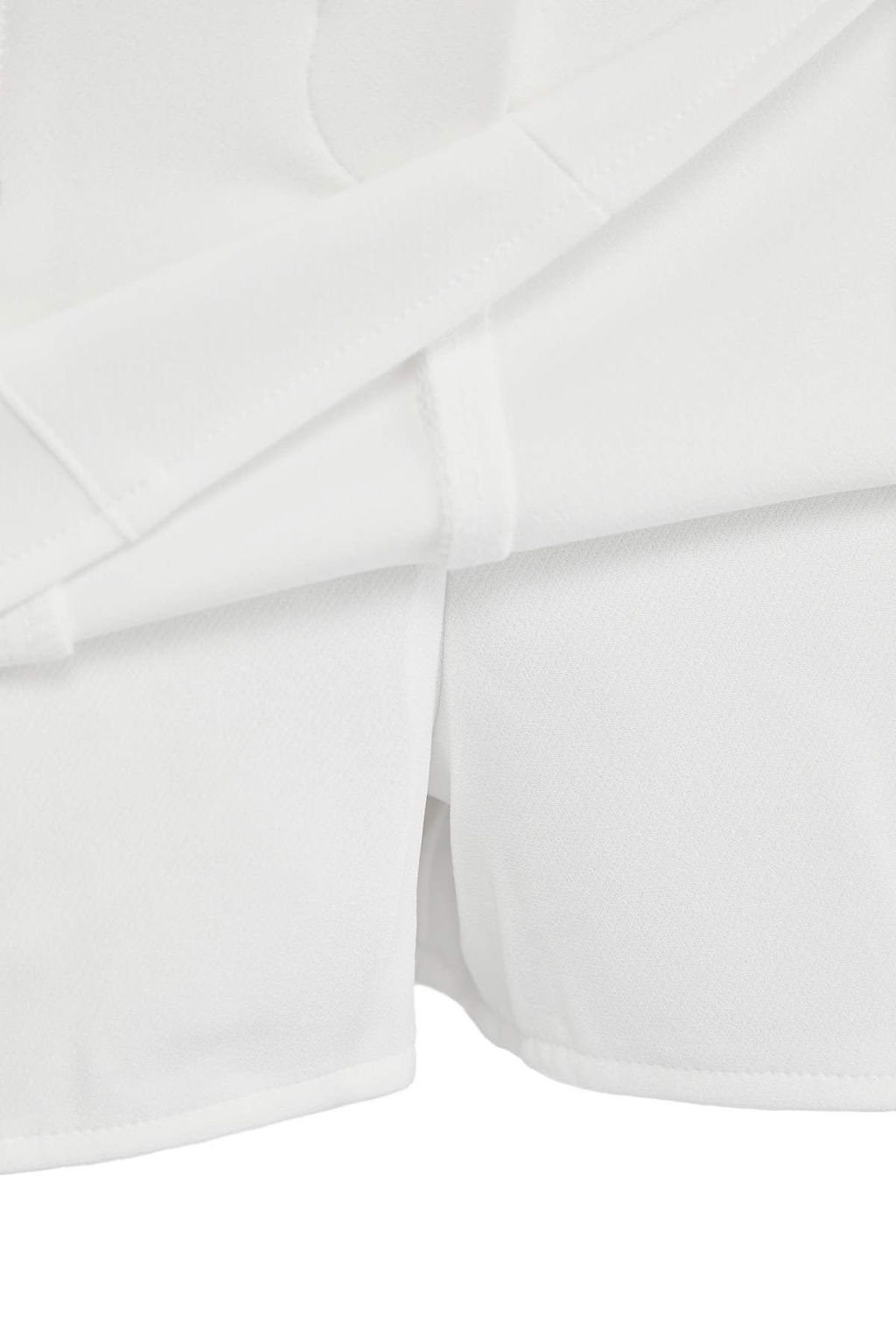 Beyaz Kemerli Mini Dokuma Etek Gorunumlu Sort TWOAW25SR00027