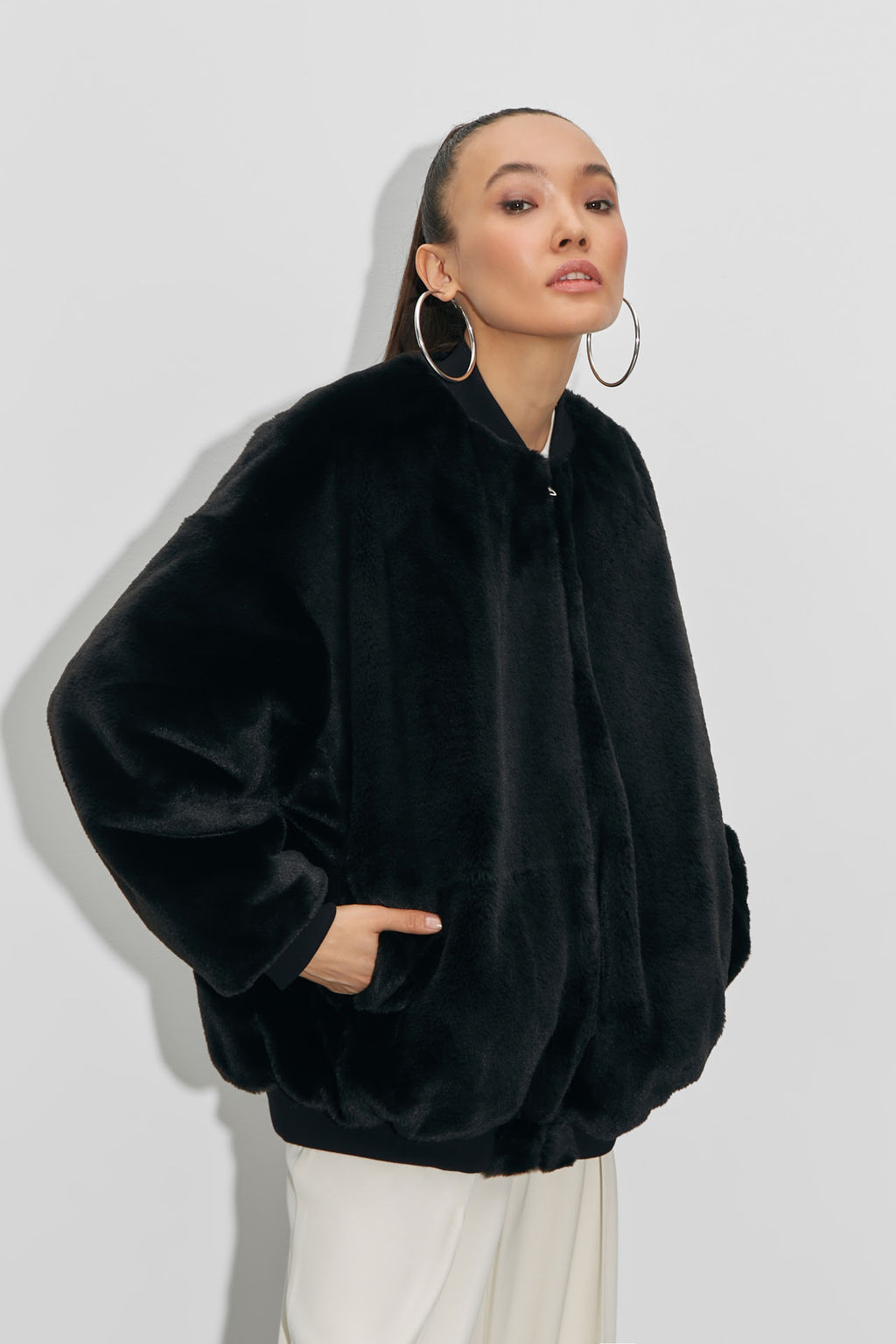 Бомбер из экомеха - Mollis фото 6