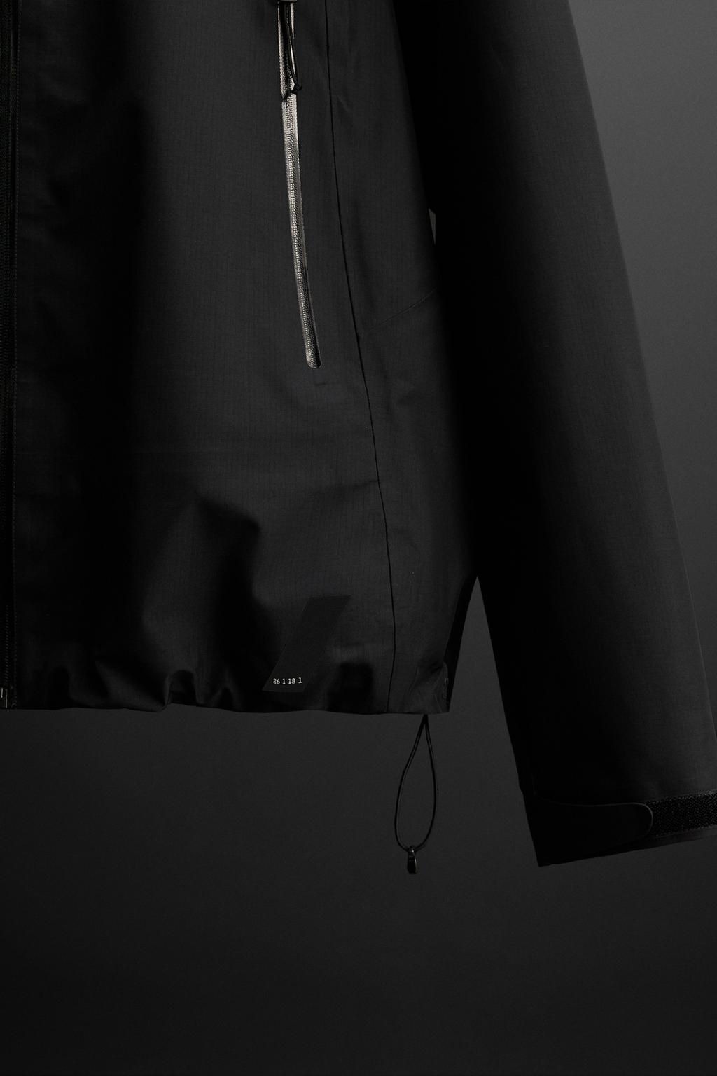 WATERPROOF TECHNICAL JACKET - Zara фото 10