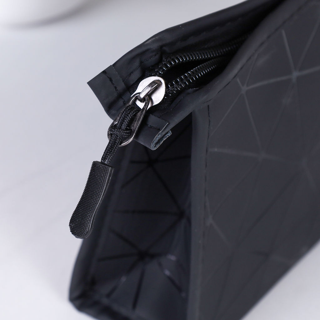 Косметичка 22х14,5х5 см / GENA-28 / черная 690491