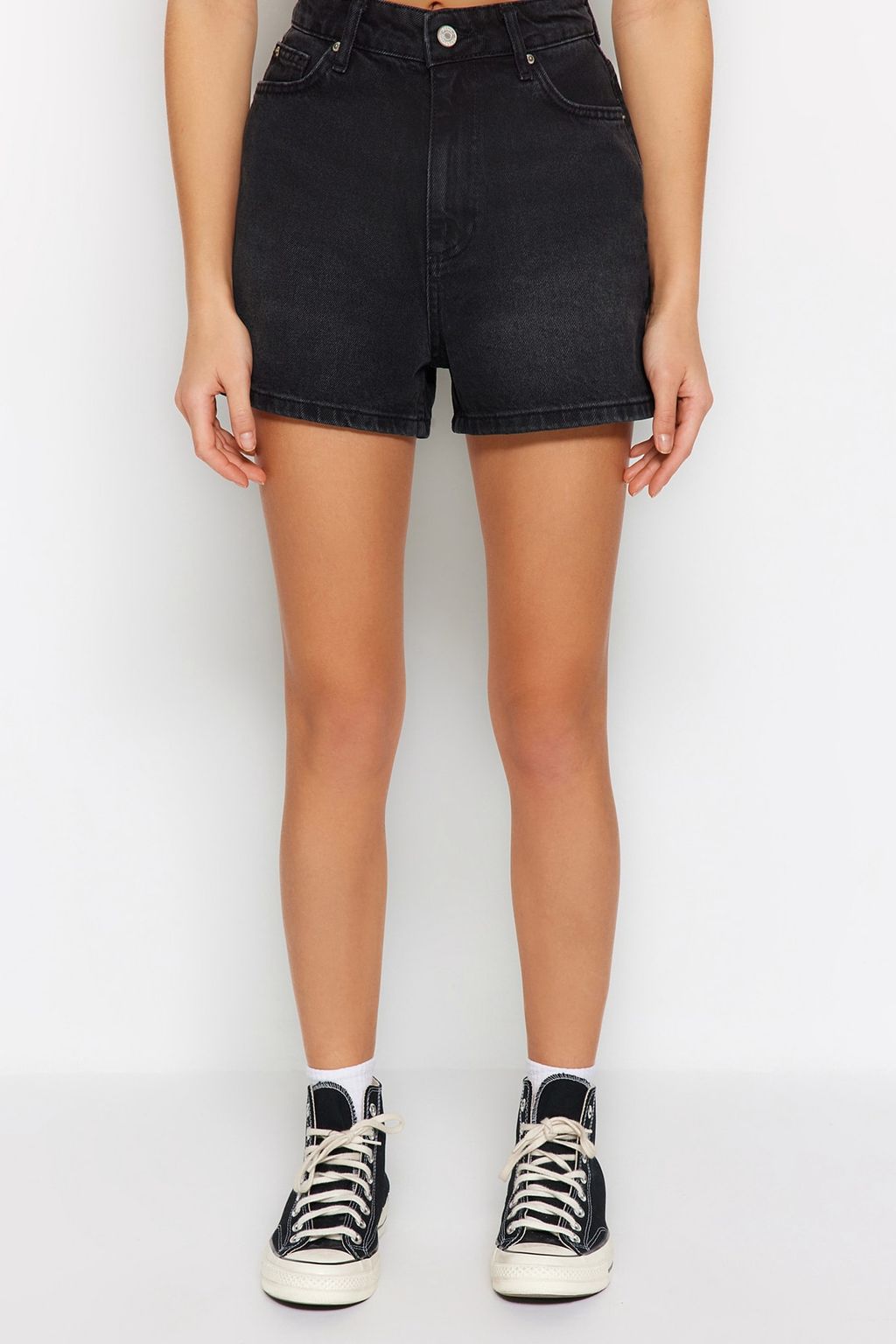 Siyah Yuksek Bel City Boy Denim Sort TWOSS23SR00199