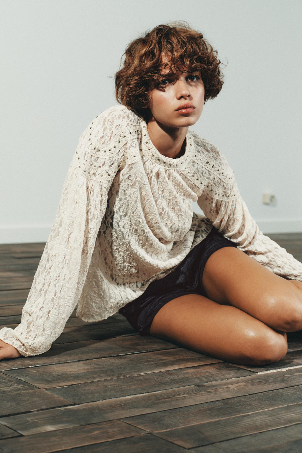 STUDDED LACE TOP - Zara фото 4