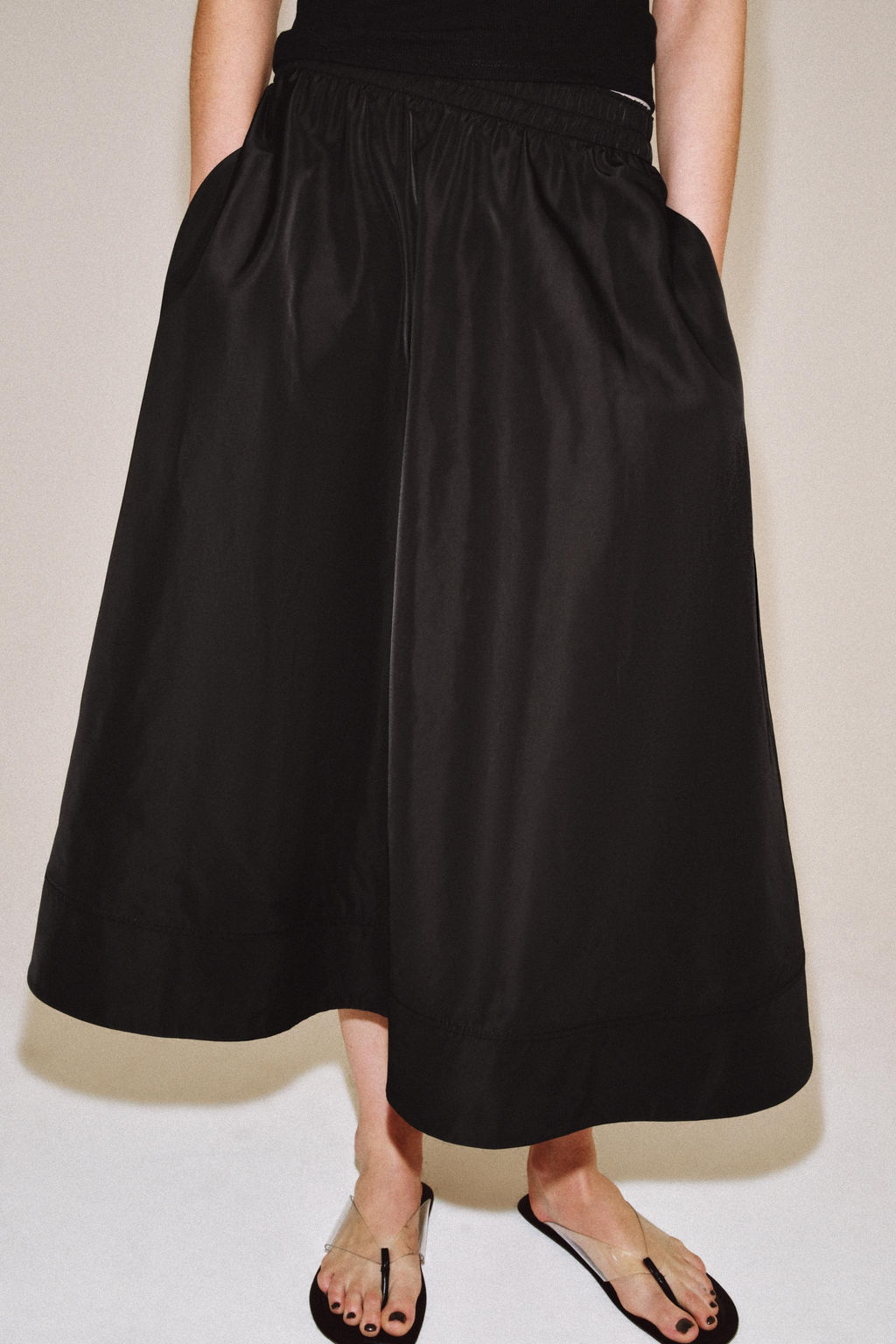 FALDA MIDI CAPA ZW COLLECTION / Negro - Zara фото 2