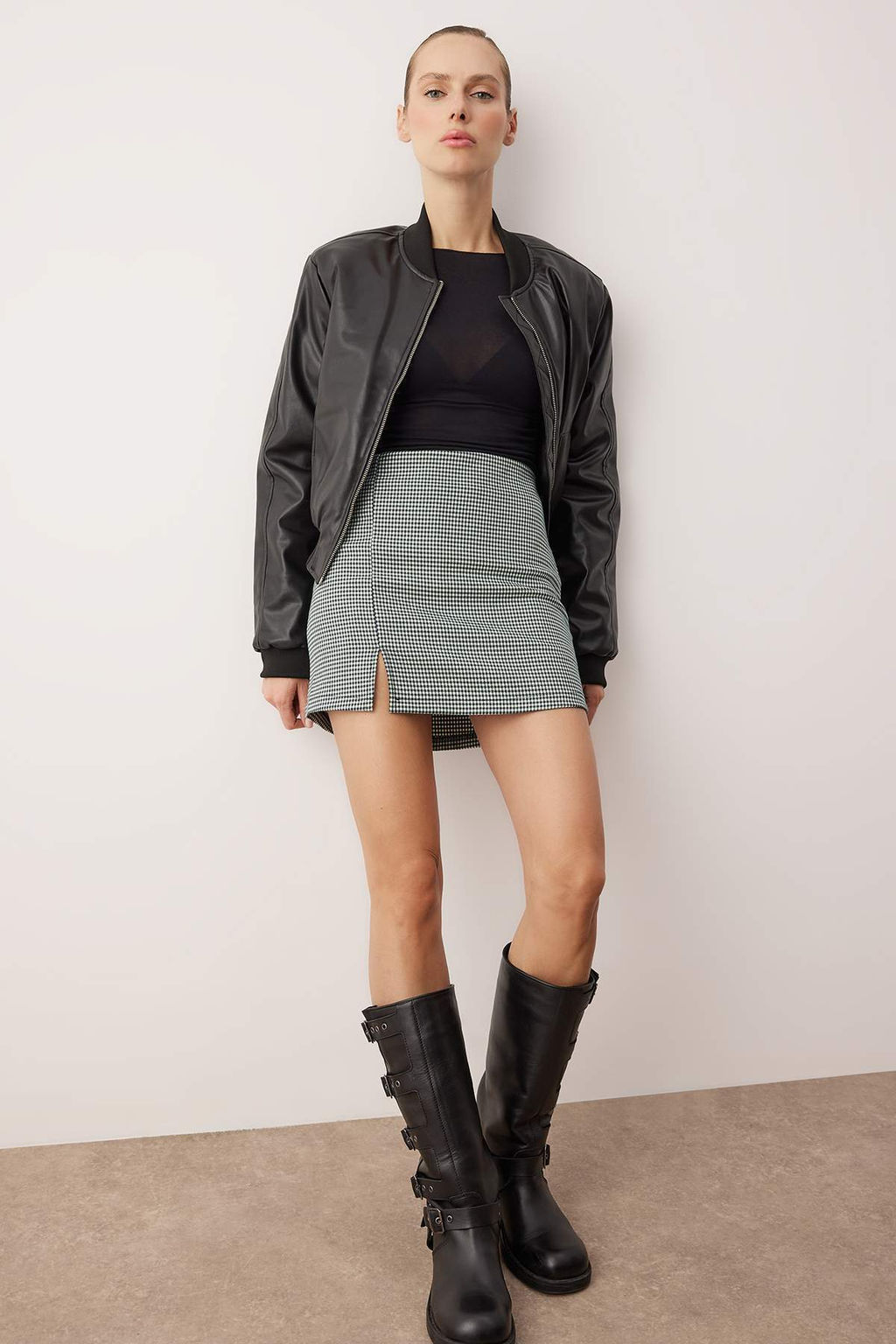 Siyah Kazayakl? Mini Sort Etek Sort & Bermuda TWOAW26SR00059