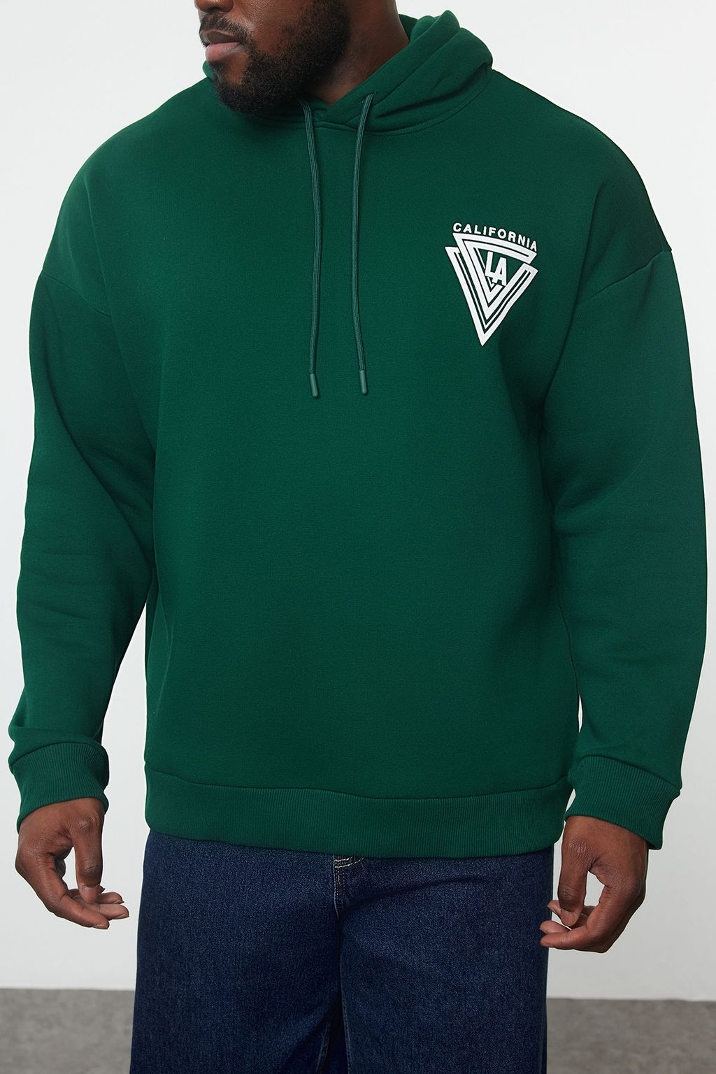 Zumrut Yesili Buyuk Beden Kapusonlu Oversize/Genis Kesim Ici Polar Bask?l? Sweatshirt TMNAW24AO00026