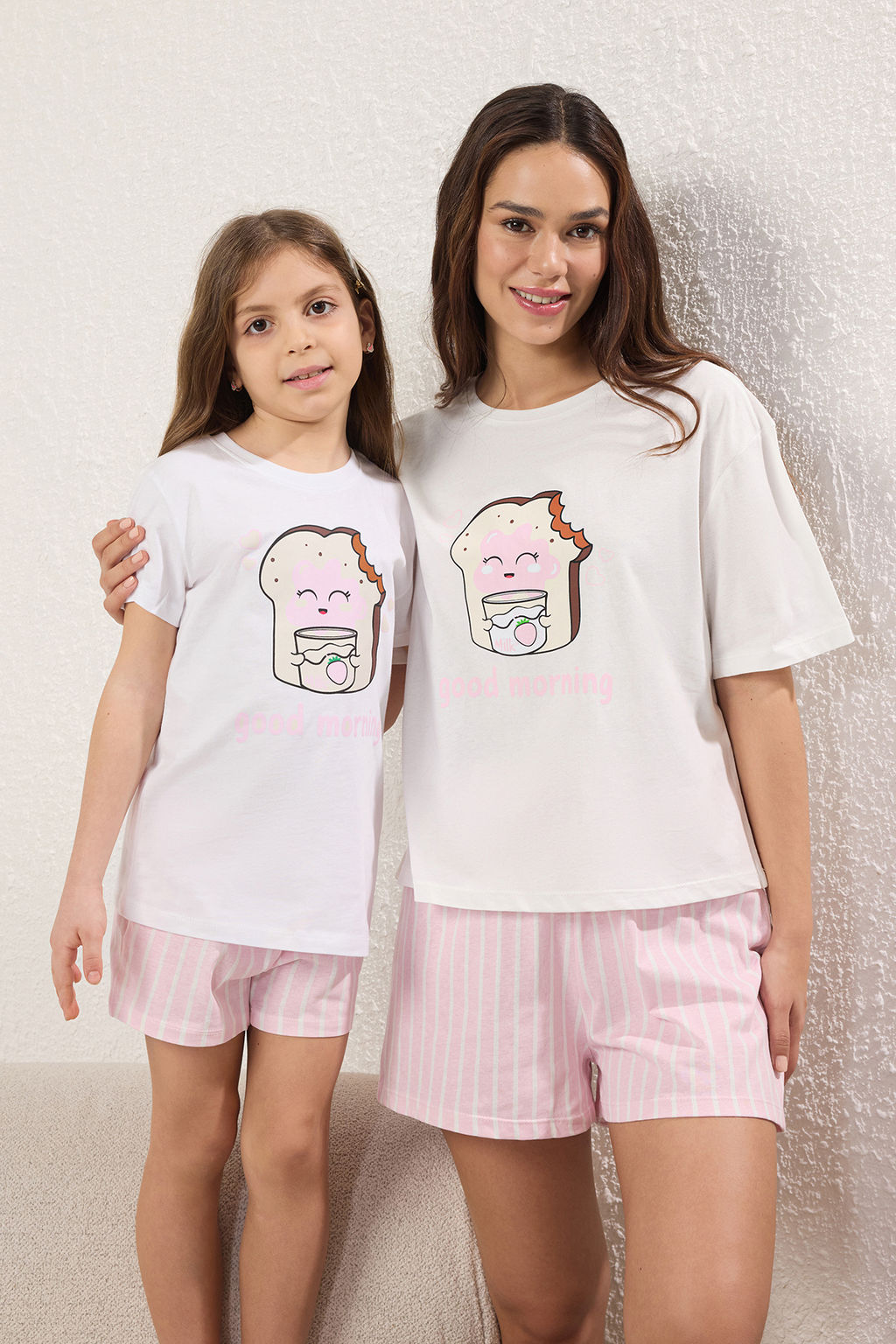 Pembe K?z Cocuk %100 Pamuk Cizgili K?sa Kol Mini Me/Anne-K?z Orme Pijama Tak?m? TKDSS25PT00022 - Trendyolmilla фото 2