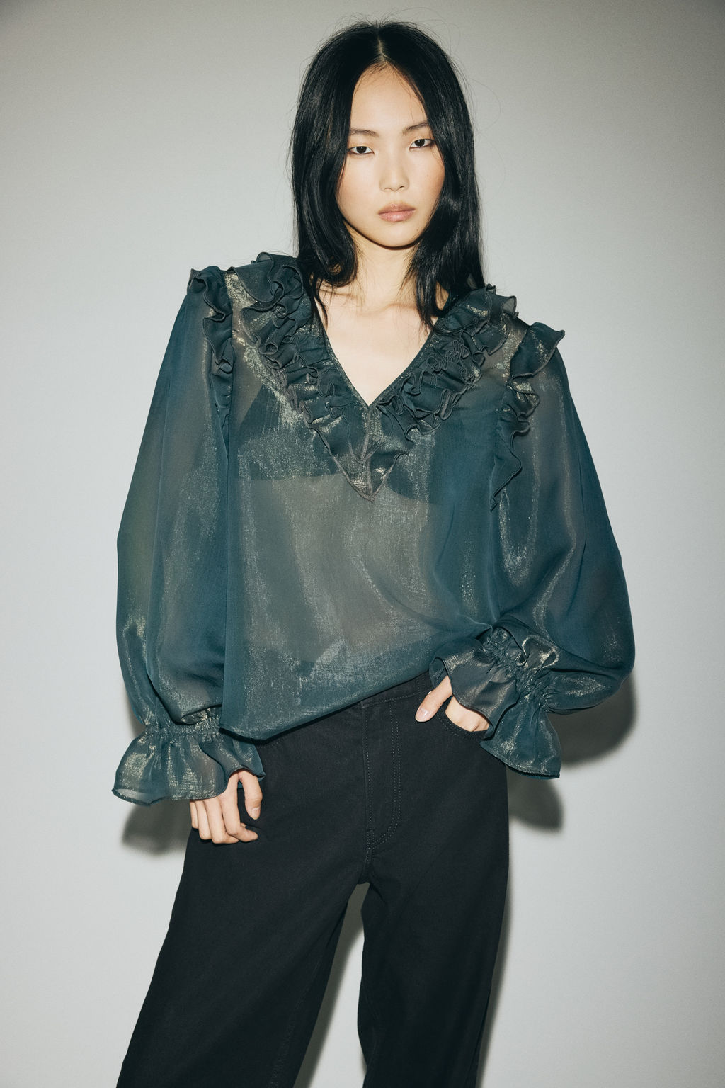 Frill-trimmed blouse - H&m фото 2