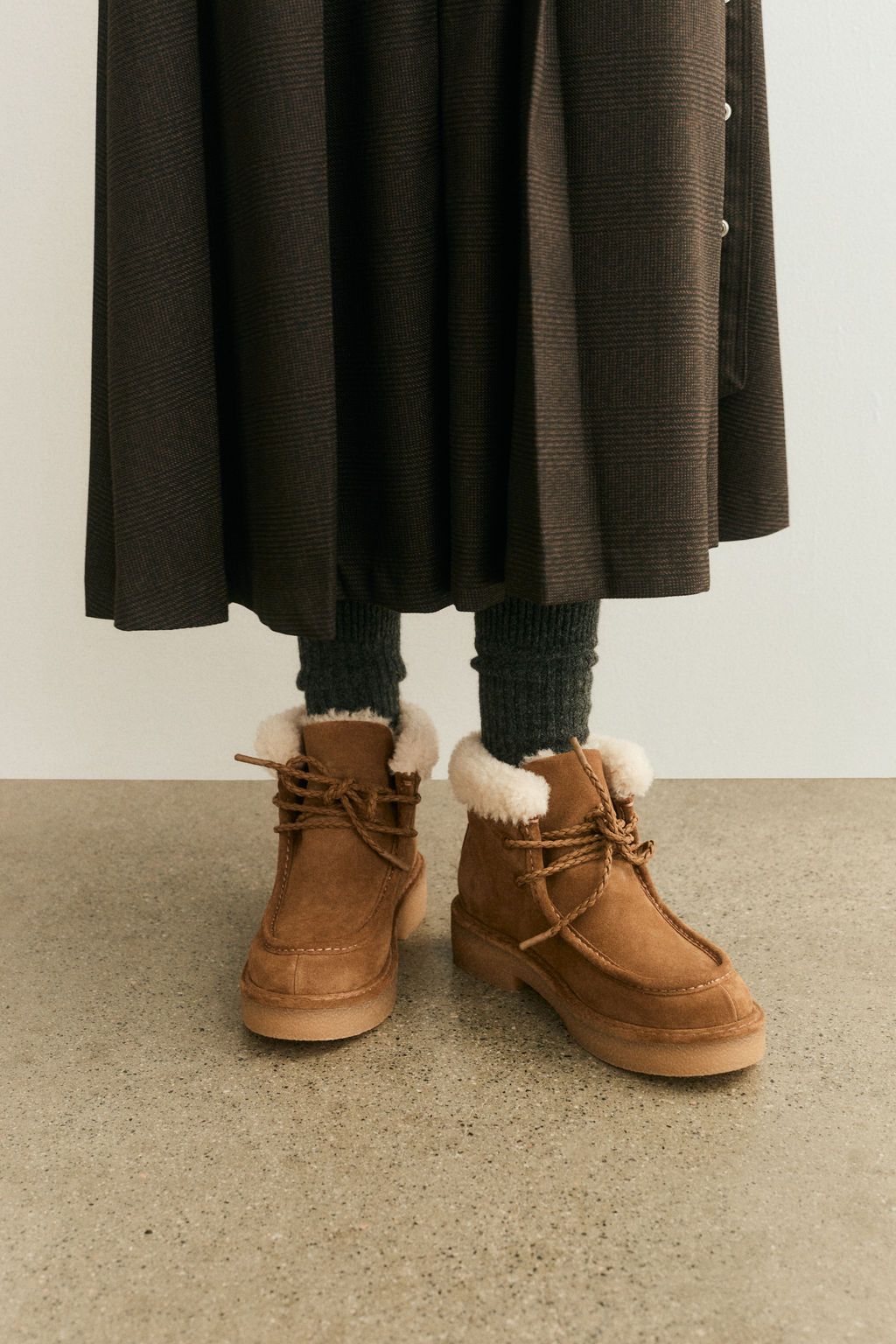 Botas c?lidas en serraje afelpado con cordones - H&m фото 6