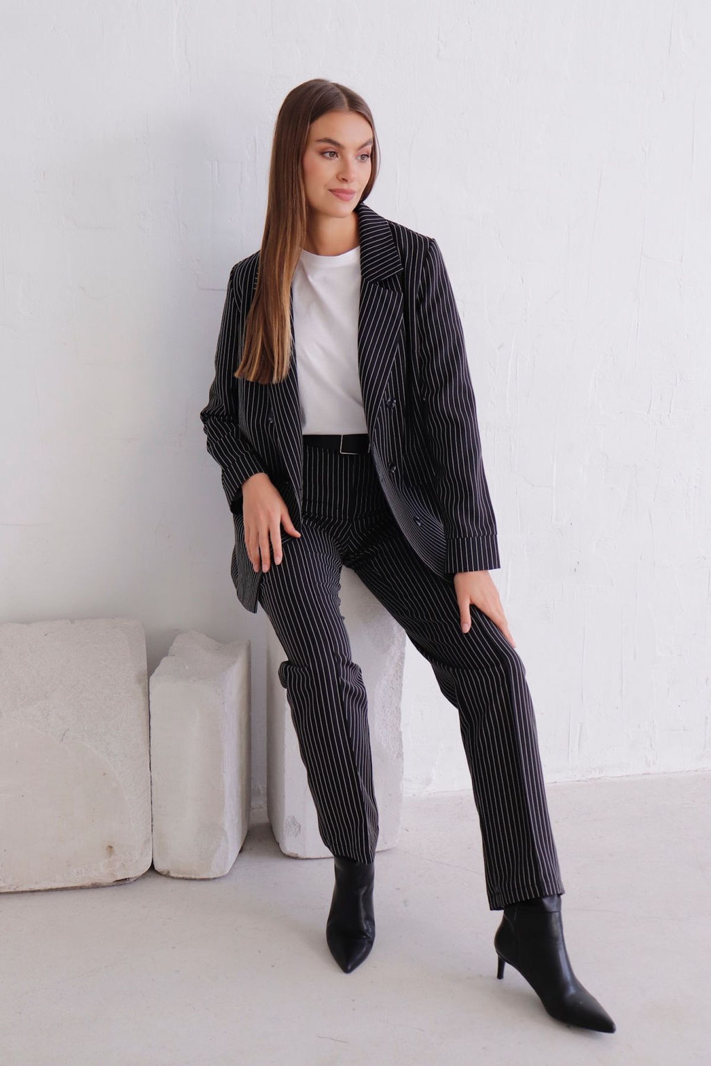 11782 Брюки со стрелками чёрные в полоску - Martichelli фото 20