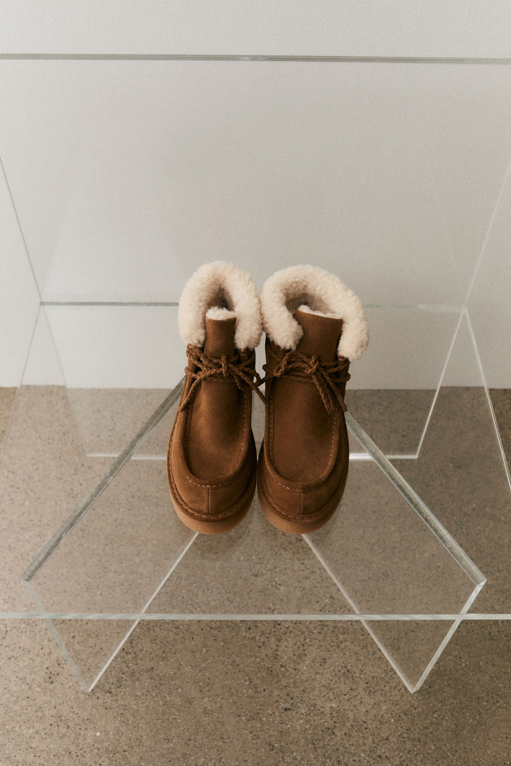 Botas c?lidas en serraje afelpado con cordones - H&m фото 3