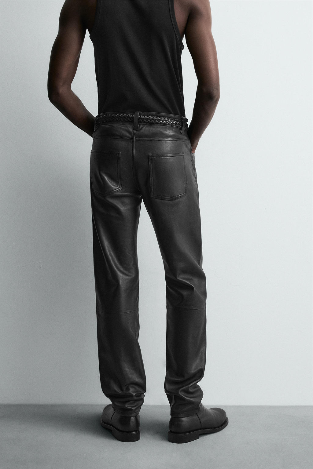 LEATHER SLIM FIT TROUSERS - Zara фото 3