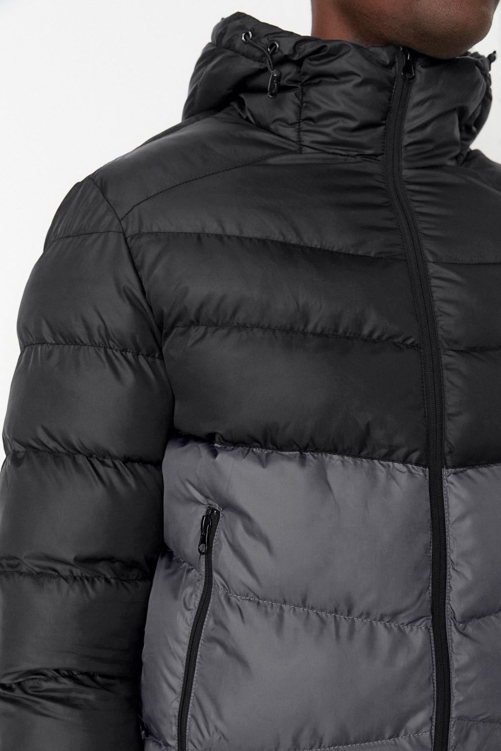 TRENDYOL MAN Antrasit Regular Fit Renk Bloklu Ruzgara Dayan?kl? Sisme K?sl?k Mont TMNAW23MO00018 - Trendyolmilla фото 4