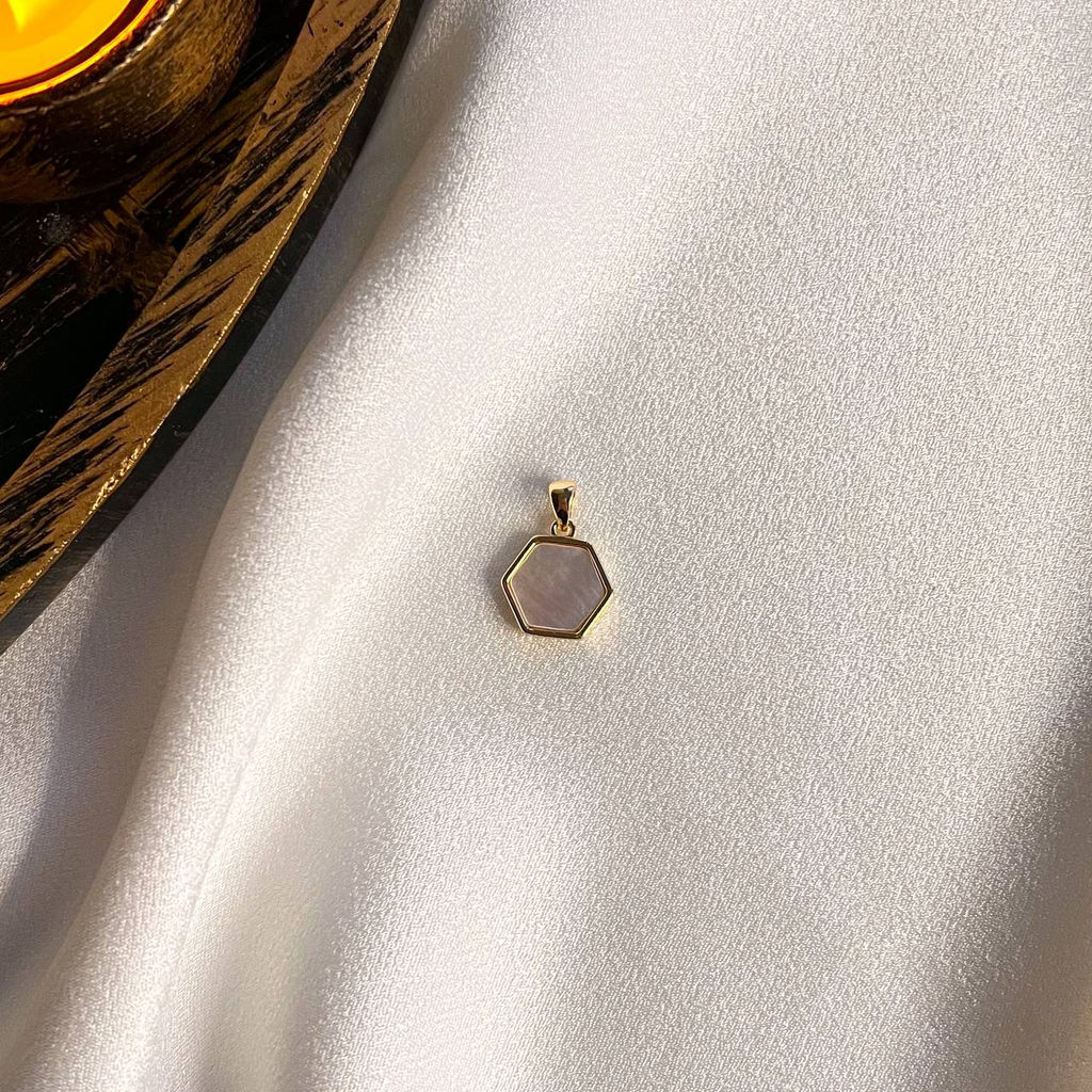 Подвеска перламутровая (1 шт)