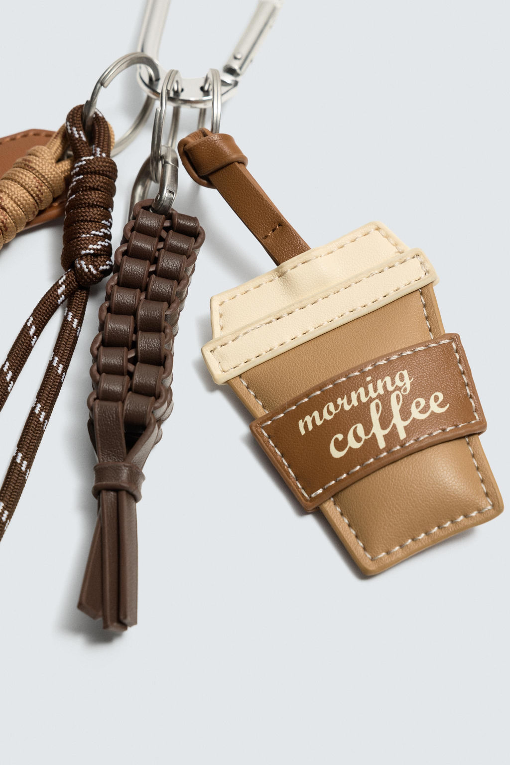 LLAVERO MULTICHARMS / Marr?n - Zara фото 2