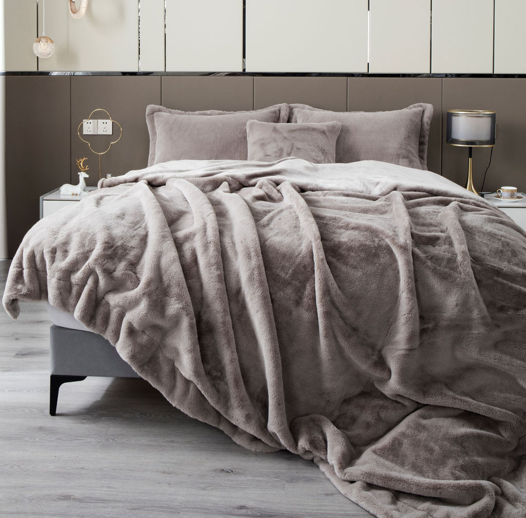 Покрывало декоративное Rabbit (капучино жемчуг) 220х240