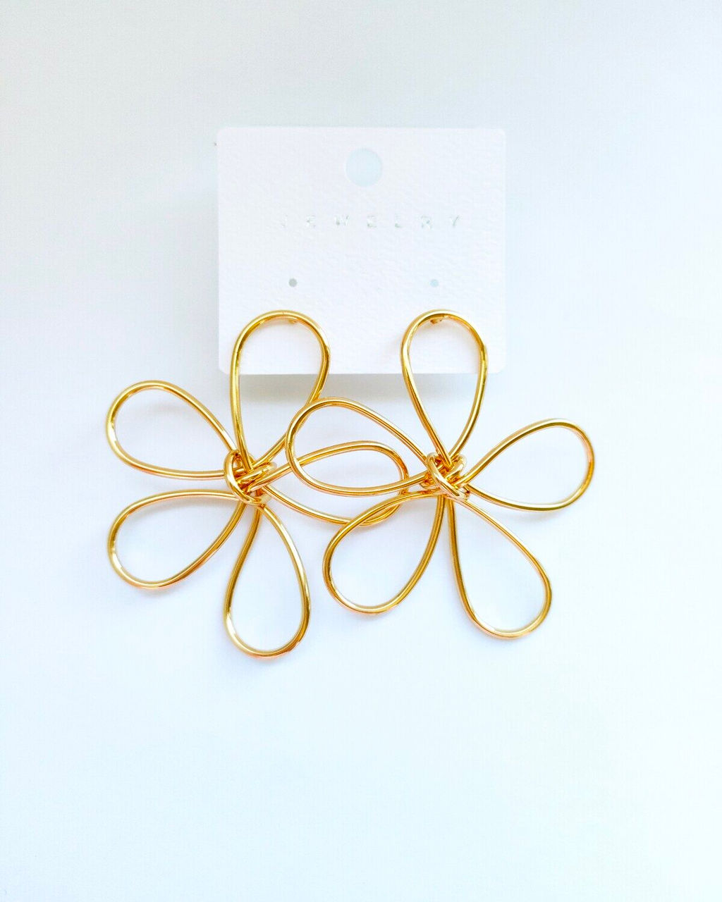 Стильные серьги