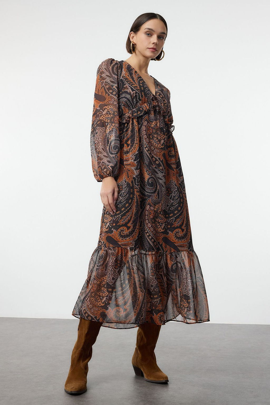 Trendyolmilla Siyah F?rf?rl? Midi Astarl? Sifon Midi Dokuma Elbise TWOAW25EL00336