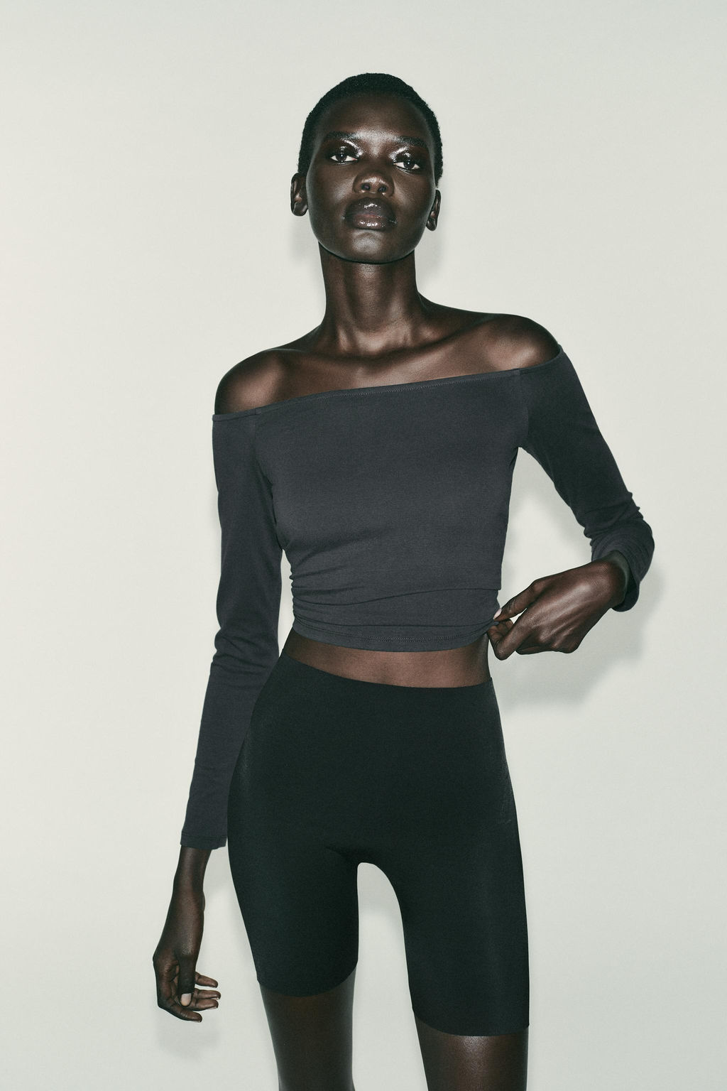 OFF-THE-SHOULDER TOP - Zara фото 10