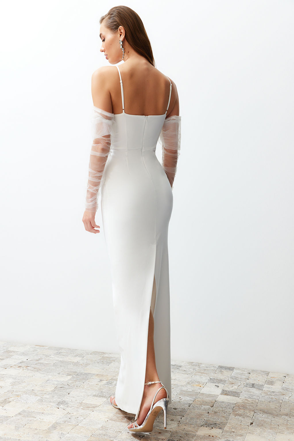 TRENDYOLMILLA Bridal Beyaz Vucuda Oturan Astarl? Dokuma Dugun/Nikah Uzun S?k Abiye Elbise TPRSS24AE00016  фото 6
