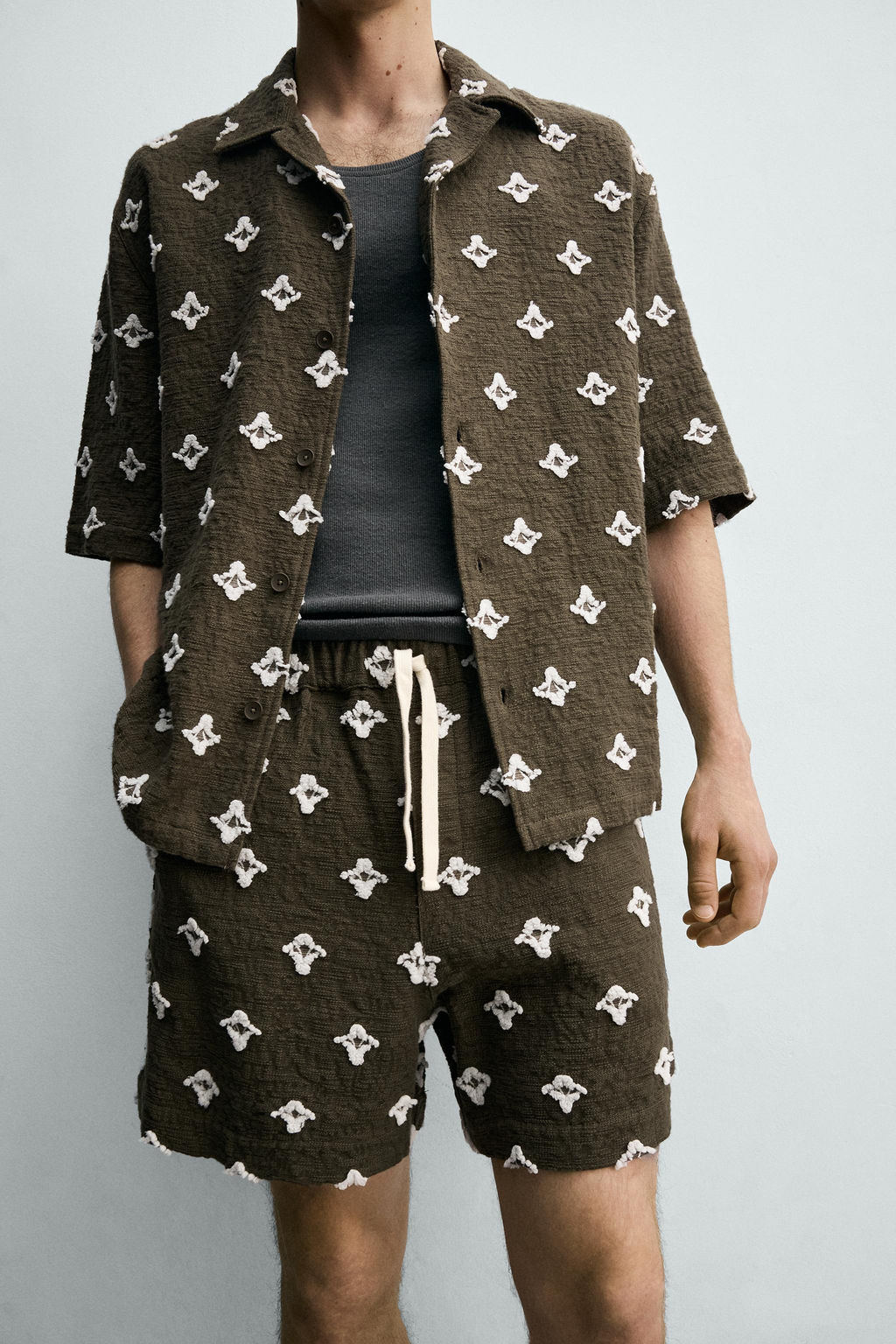 BERMUDA RELAXED FIT JACQUARD TEXTURA / Khaki oscuro - Zara фото 5