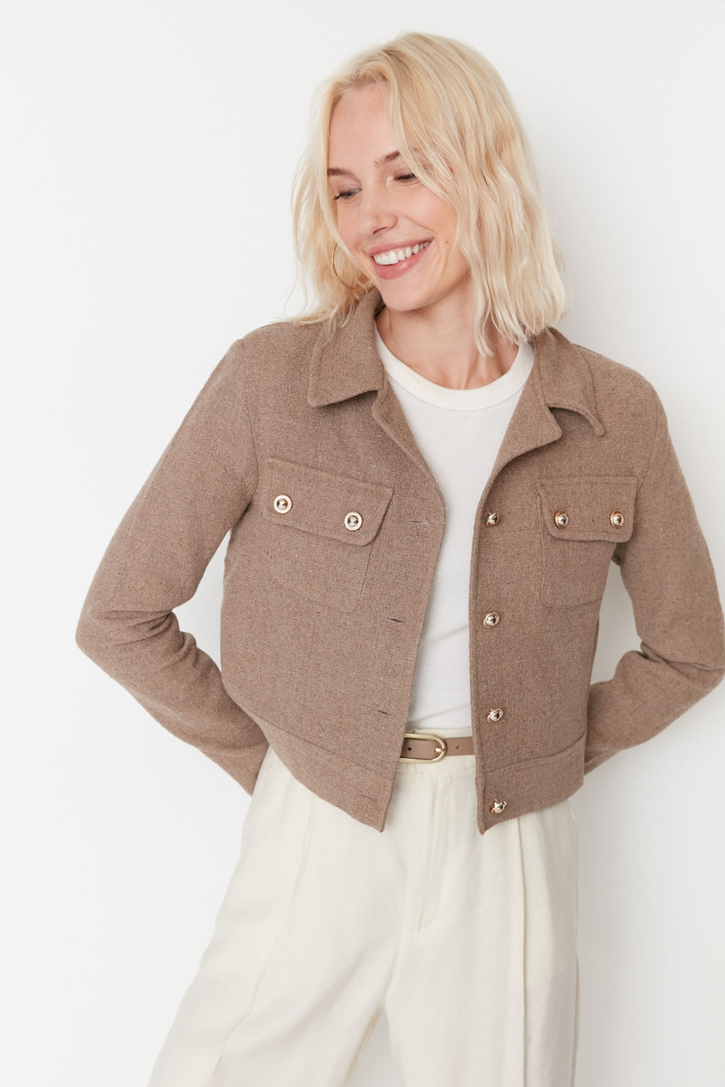 TRENDYOLMILLA Ac?k Haki Crop Dokuma Blazer Ceket TWOAW23CE00252